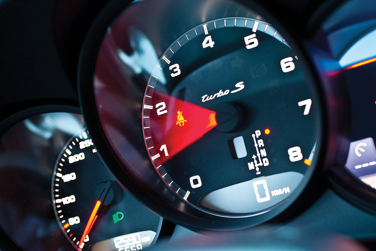 porsche-911-turbo-s-9