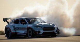 Ford Mustang Mach-E 1400