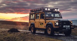 Land Rover Defender Works V8 Trophy