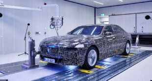 BMW i7